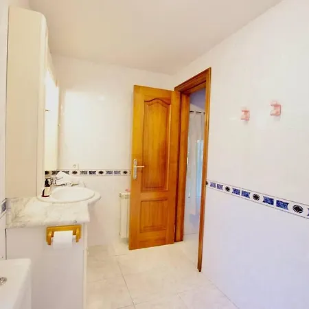 V&v Lloret- Aurora Вилла Льорет-де-Мар