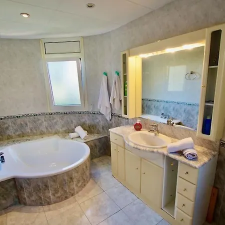 Вилла V&v Lloret- Aurora *