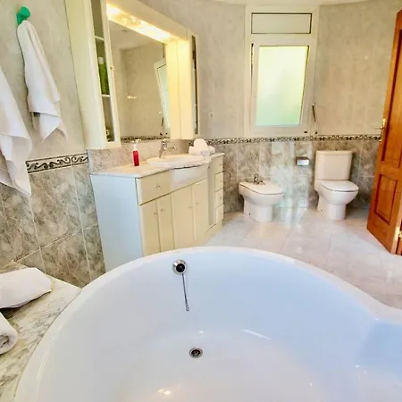 V&v Lloret- Aurora Льорет-де-Мар