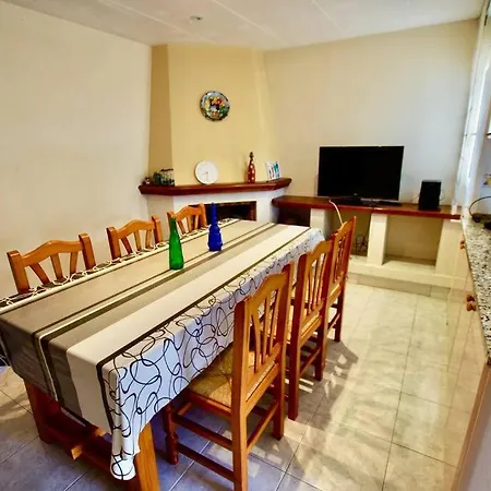 Βίλα V&v Lloret- Aurora